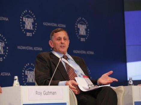 Roy Gutman