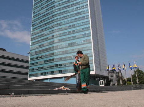 Jutros ispred Parlamenta BiH (Foto: Anadolija)