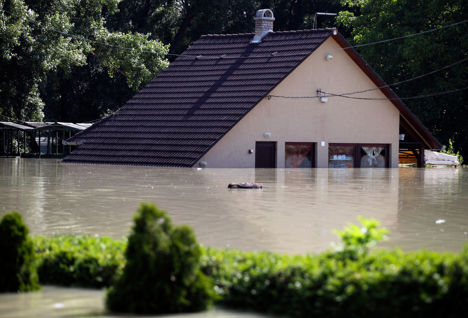 Budimpešta pod vodom (Foto: AFP)