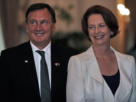 Tim Mathieson i Julia Gillard (Foto: AFP)