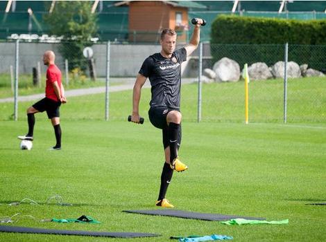 Adnan Mravac na treningu Dynamo Dresdena