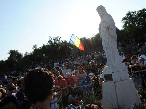 Lik Djevice Marije navodno se pojavio u na Brdu ukazanja 24. 06. 1981. godine