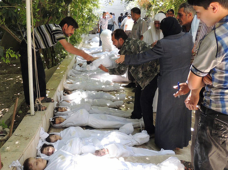 Tijela djece ubijene hemijskim oružjem (Foto: AFP)