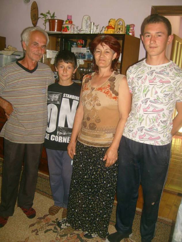 Porodica Karić (Foto: Pomozi.ba)