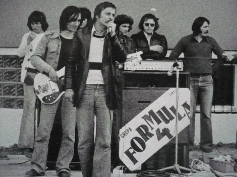 Indexi kao gosti Formule 4 na stadionu Grbavica 1976. (Foto: Arhiv Ljubiše Racića)