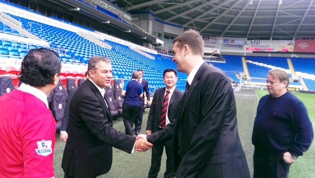 Predsjednik Cardiffa Mehmet Dalman sa direktorom Fk Sarajevo Dinom Selimovićem