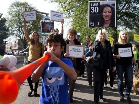 Protesti u Holandiji za oslobađanje aktivista Greenpeacea (Foto: AFP)