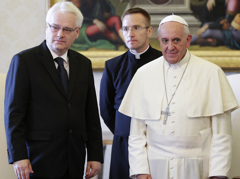 Ivo Josipović i papa Franjo (Foto: AFP)