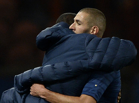 Karim Benzema i Eric Abidal (Foto: AFP)