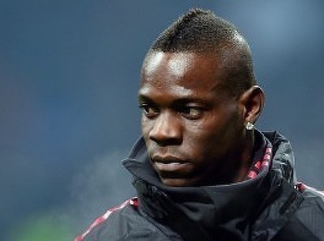 Balotelli srušio kameru Berlusconijeve TV kuće