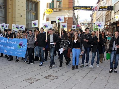 Volonteri XY u šetnji solidarnosti