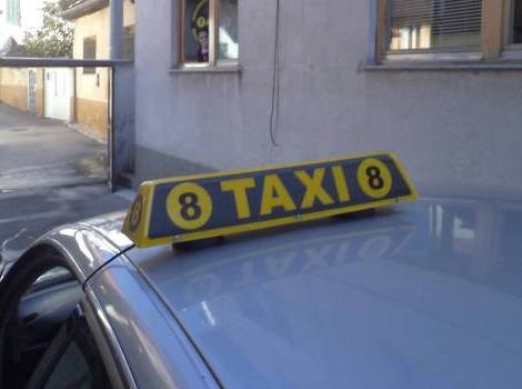 Taxi 8 (Foto: Ilustracija)