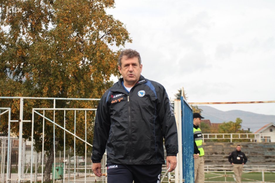 Pape na treningu reprezentacije u Hrasnici (Foto: Klix.ba)