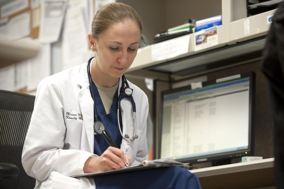 Želi se odužiti američkoj vojsci za pomoć u ratu i nakon dolaska u SAD