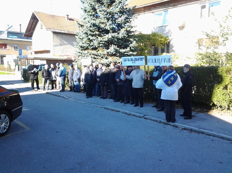 Jučerašnji protest ispred Ambasade BiH u Sloveniji