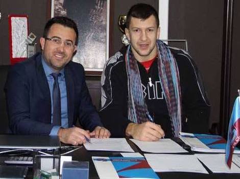 Stipanović potpisuje ugovor sa Trabzonsporom