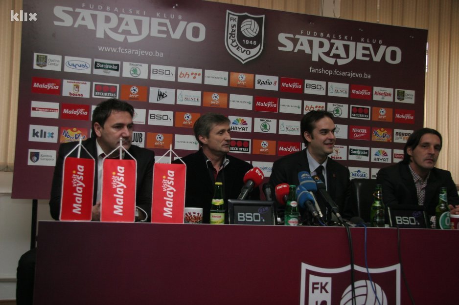 Predstavljanje Roberta Jarnija i Dženana Uščuplića (Foto: Feđa Krvavac/Klix.ba)