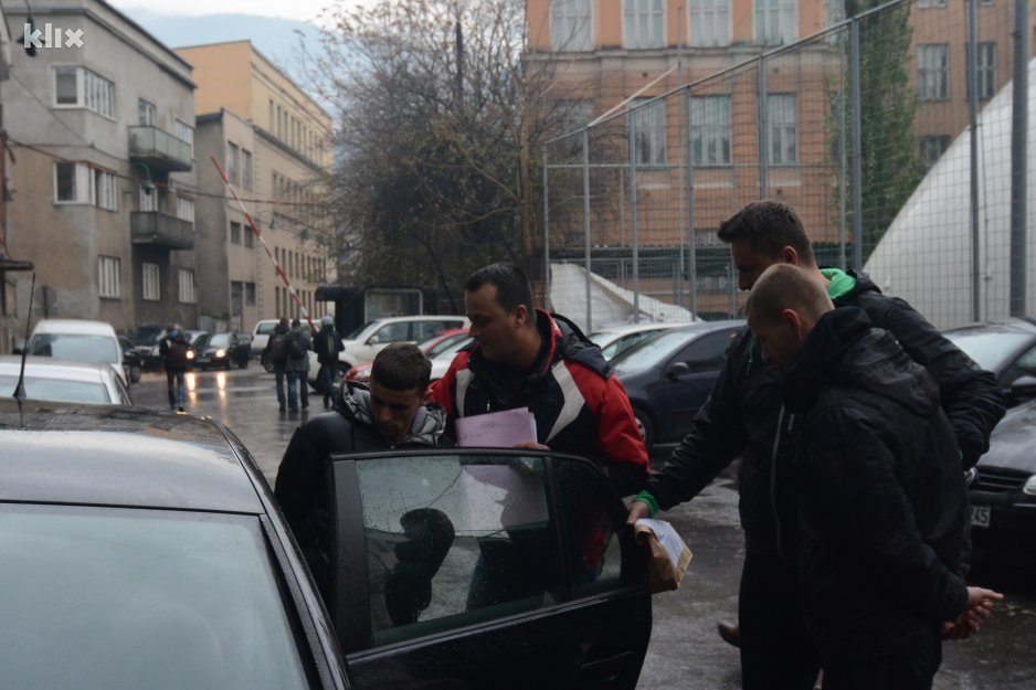 Presreli su i napali radnika pumpe Hifa (Foto: Nedim Grabovica/Klix.ba)
