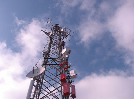 U Crnoj Gori isključen signal tri televizije i sedam radiostanica