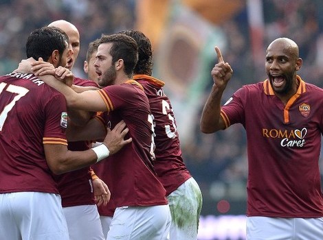 Slavlje nogometaša Rome (Foto: AFP)