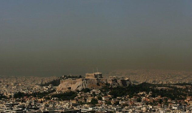 Smog predstavlja veliki problem u Atini (Foto: AFP)
