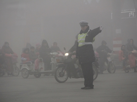 U Kini je od posljedica smoga umrlo nekoliko osoba