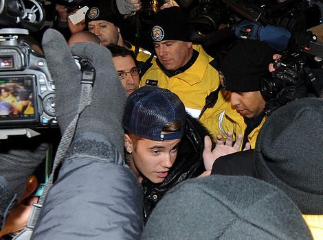Ponovo upao u nevolju: Justin Bieber optužen za napad na vozača limuzine