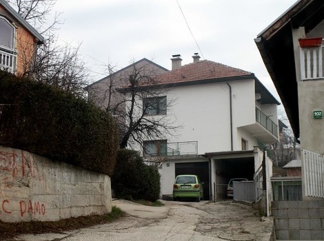 Kuća u kojoj se desila pucnjava (Foto: Feđa Krvavac/Klix.ba)