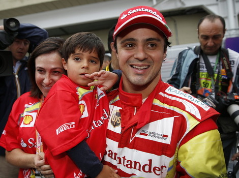 Felipe Massa s porodicom (Foto: EPA)