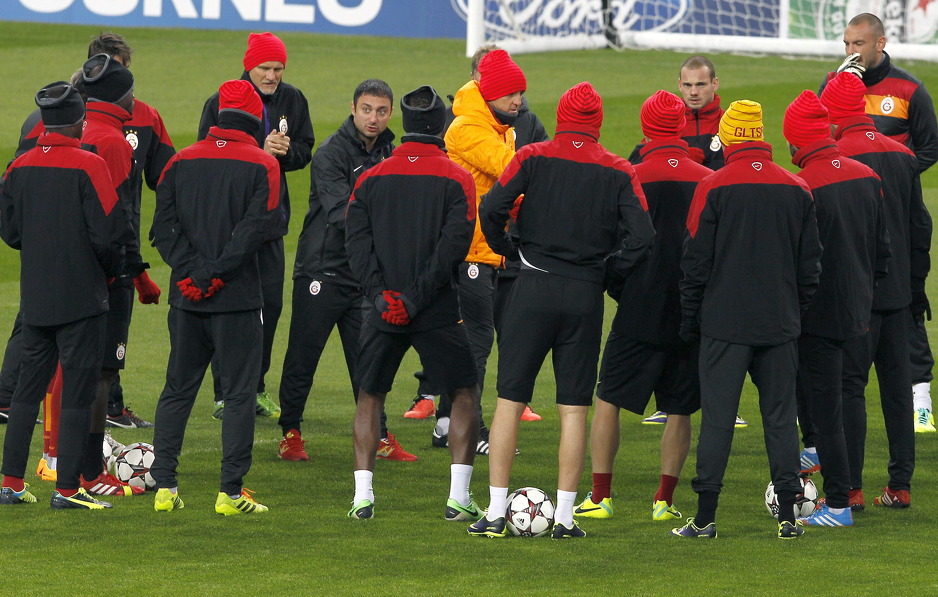 Nogometaši Galatasarayja (Foto: EPANogometaši)