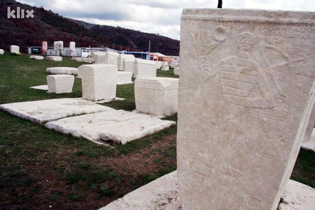 Nekropola stećaka u Vidovu polju (Foto: Klix.ba)