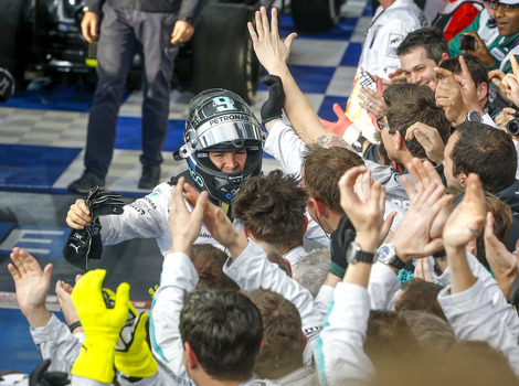 Nico Rosberg slavi (Foto: EPA)