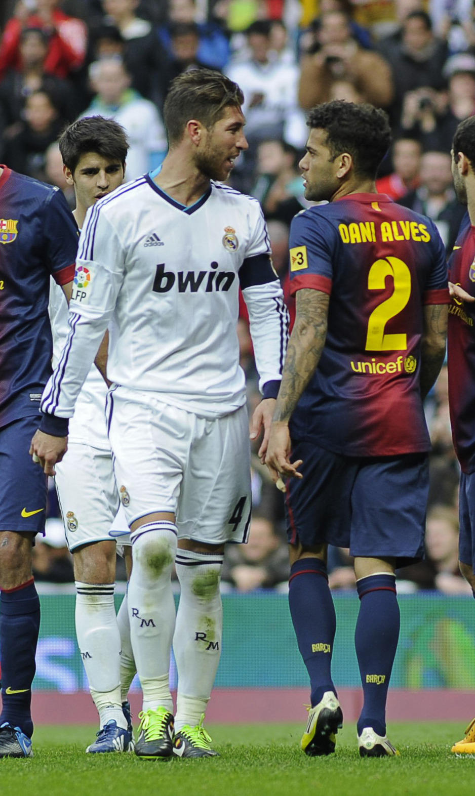 Sergio Ramos i Dani Alves (Foto: AFP)