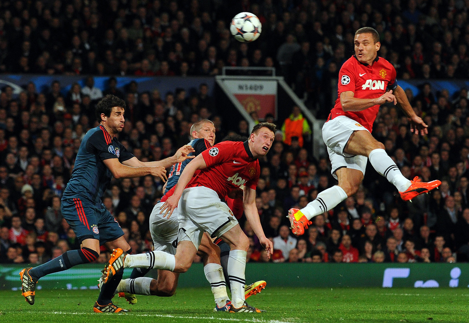 Trenutak kada Vidić postiže gol (Foto: AFP)