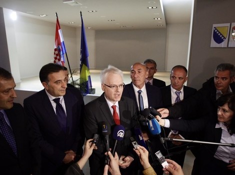 Josipović u Bugojnu (Foto: Anadolija)
