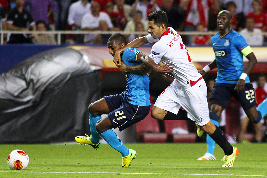 Sevilla-Porto (Foto: EPA)