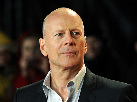 Bruce Willis priča njemački u reklami za stranku Angele Merkel