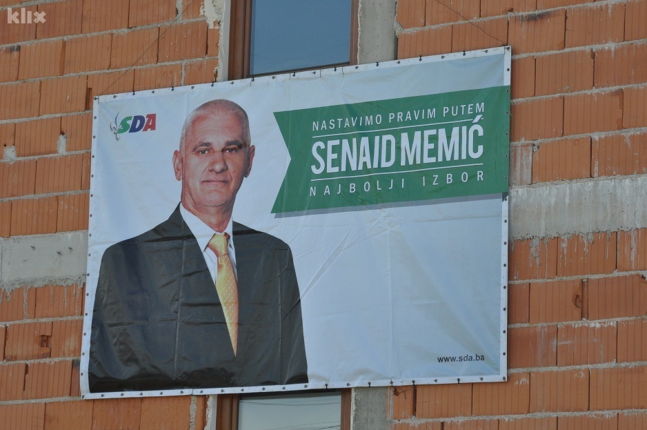 Načelnik Ilidže je u septembru 2012. slao poruke sa zida mesdžida