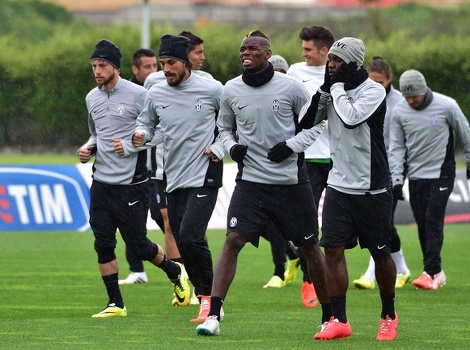 Prvotimci Juventusa na treningu (Foto: AFP)