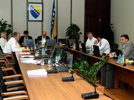 Prihvaćen zajednički projekt BiH, Hrvatske i Srbije za zaprašivanje komaraca