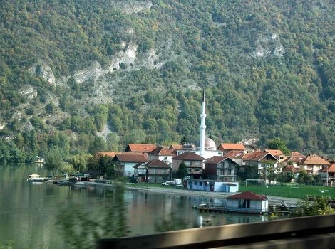 Iz džamije u Diviču ukradeno 300 KM