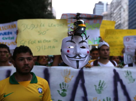 Demonstranti u Brazilu (Foto: EPA)