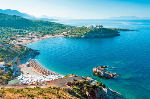 Albanija