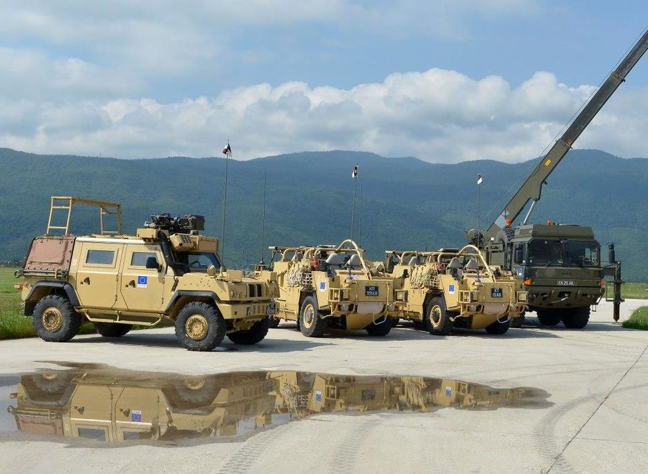 Panter, Šakal, Kojot i kran (Foto: EUFOR)