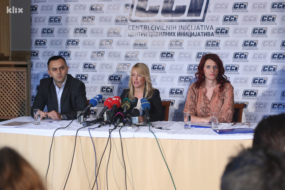 Denis Telić, Lejla Deronja Suljić, Maida Behrem Stojanov (Foto: Davorin Sekulić/Klix.ba)