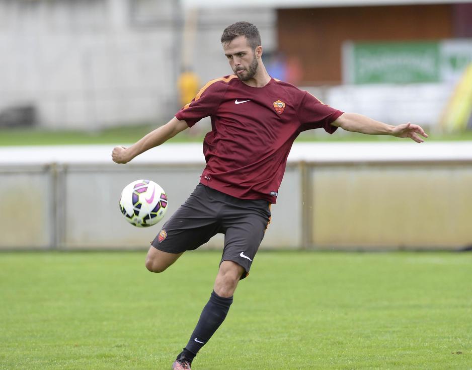 Miralem Pjanić na treningu Rome (Foto: AFP)