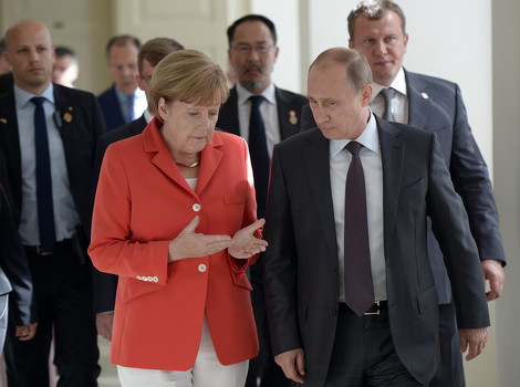 Angela Merkel i Vladimir Putin (Foto: EPA)