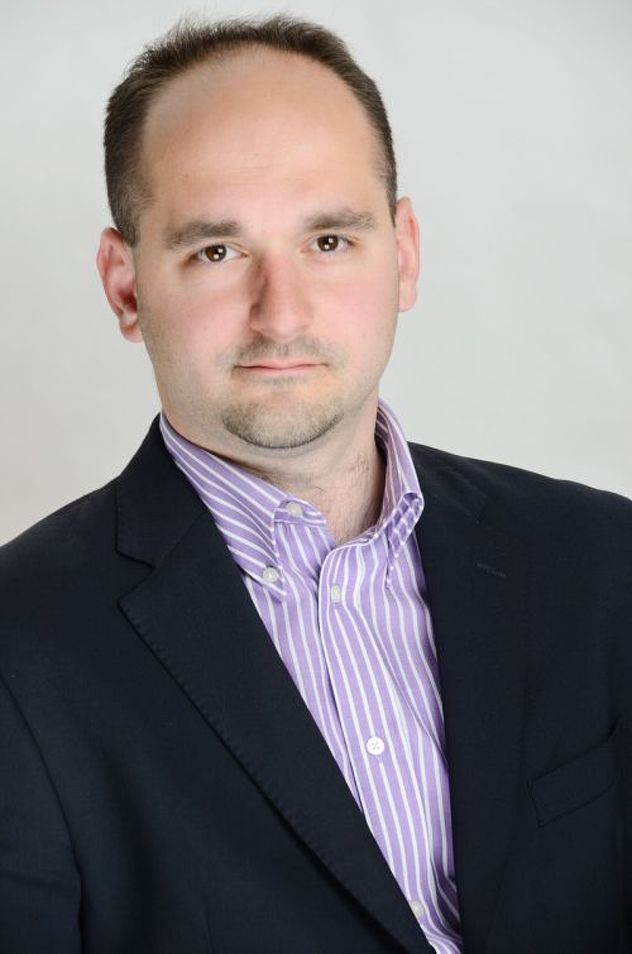 dr. Hamza Karčić
