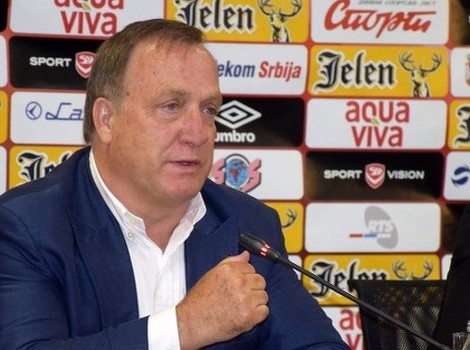 Advocaat napustio klupu Srbije