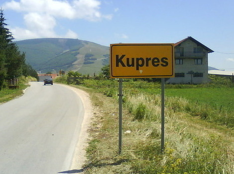 Kupres: Starac pijan pao i preminuo nakon što se udario u bradu